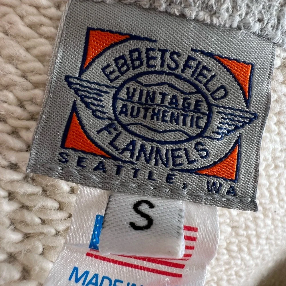Vintage Seattle Rainiers Crewneck Sweatshirt Made in USA Size S - Picture 6 of 6